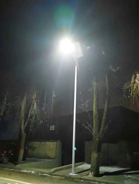 积石山县新城街道太阳能路灯项目