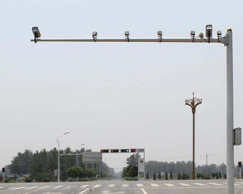 新城街道监控灯