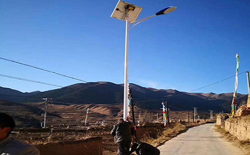 新城街道智慧路灯安装必备设计要素：打造高效智能的城市照明系统