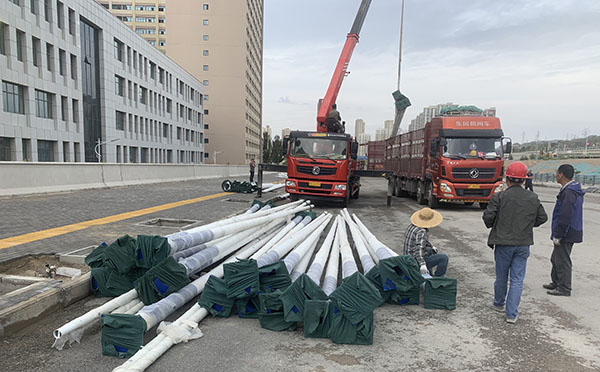 农村新城街道太阳能路灯安装全解析：庭院新城街道太阳能路灯施工指南