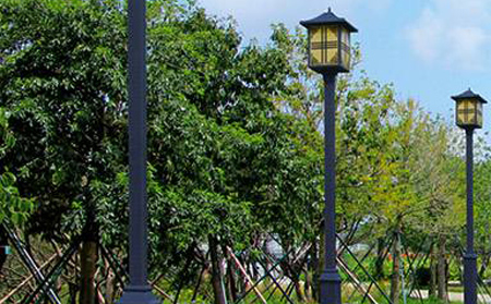 太阳能新城街道庭院灯价格为何差三倍？关键看这几点